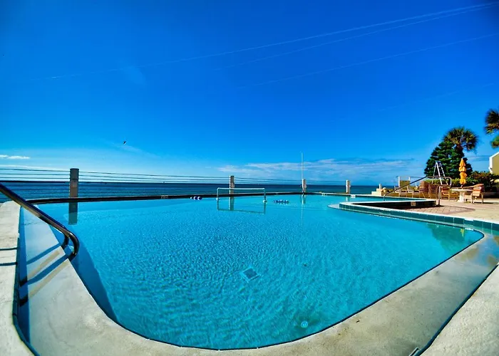 440 West 304-n Direct Gulf Front And Waterside Pool Apartment Clearwater Beach