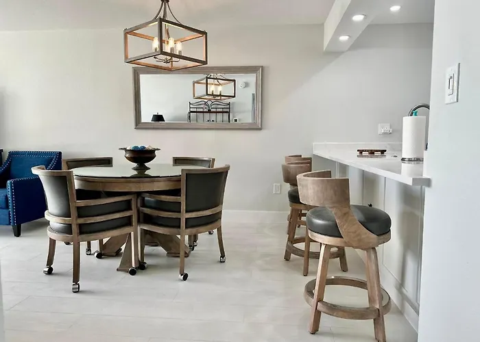 440 West 304-n Direct Gulf Front And Waterside Pool Apartment *