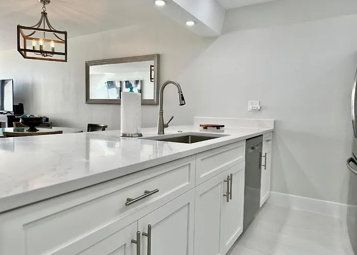 440 West 304-n Direct Gulf Front And Waterside Pool *