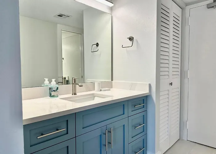 440 West 304-n Direct Gulf Front And Waterside Pool * Clearwater Beach